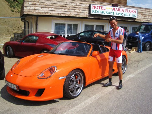 Normally I'm not a big fan of orange, but this car is "Fanta Orange", and there is nothing sweeter than a customized Porsche zipping around the Dolomites.  I talked to the owner of this car, turns out he shipped it over from Quebec for some touring in Europe, note the magenta one in the background and there was another to the left.